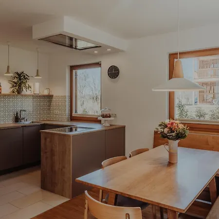 Holiday home Hofstatt Salzburg - Im Gruenen Am Stadtrand Von Salzburg