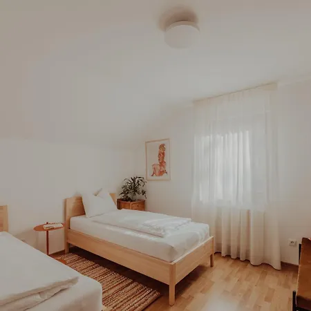 Hofstatt Salzburg - Im Gruenen Am Stadtrand Von Salzburg