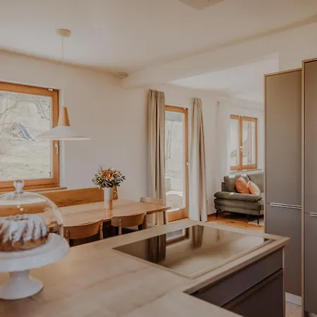 Hofstatt Salzburg - Im Gruenen Am Stadtrand Von Salzburg Sollheim