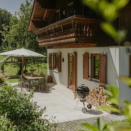 Hofstatt Salzburg - Im Gruenen Am Stadtrand Von Salzburg *