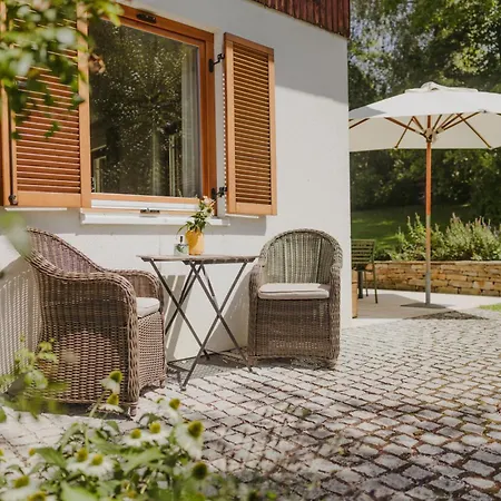 Semesterbostad Hofstatt Salzburg - Im Gruenen Am Stadtrand Von Salzburg Sollheim